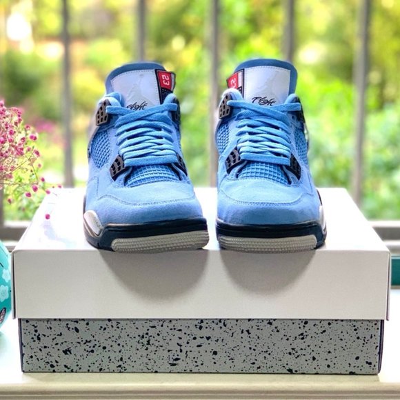 Air Jordan 4 Retro University Blue main image 5